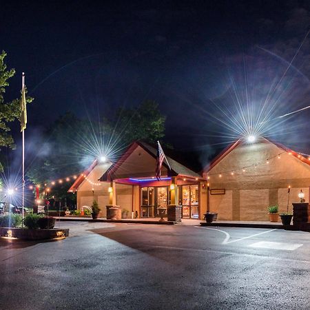 Inn Of The Dove Romantic Luxury & Business Suites Bensalem Buitenkant foto