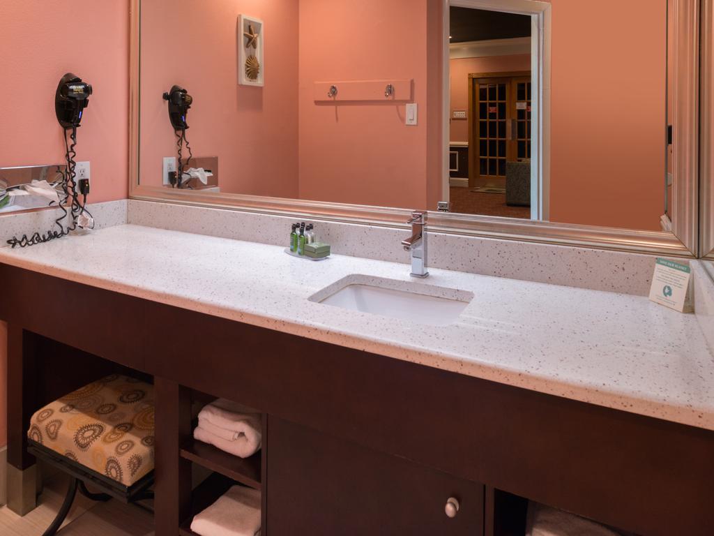 Inn Of The Dove Romantic Luxury & Business Suites Bensalem Buitenkant foto