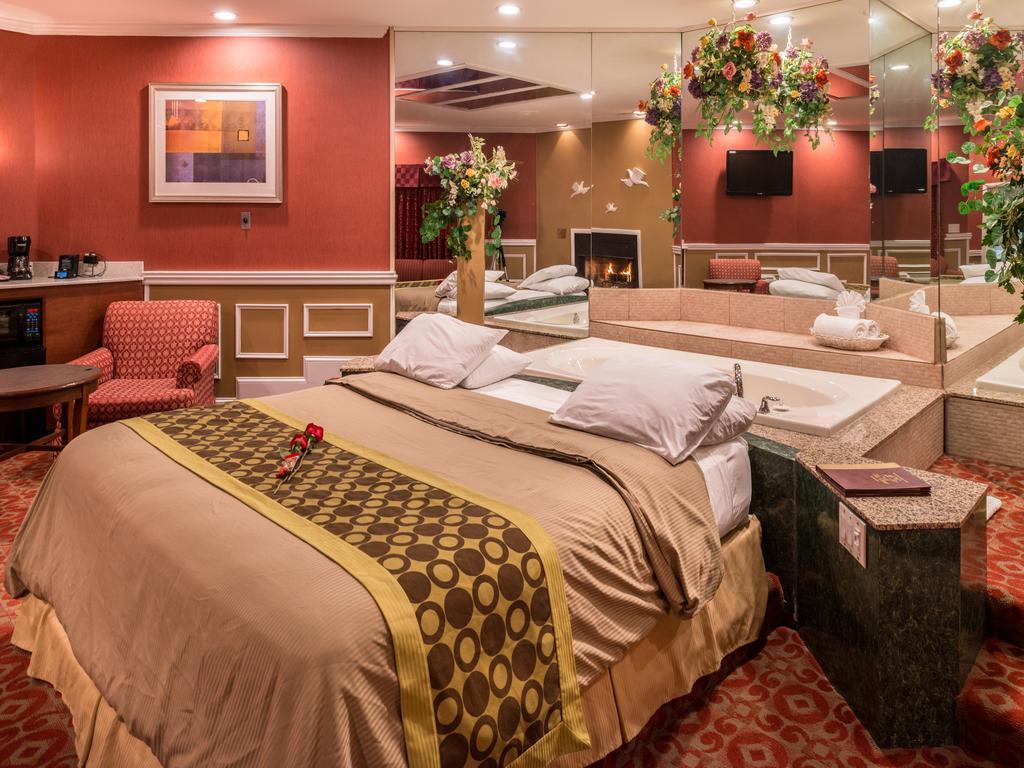 Inn Of The Dove Romantic Luxury & Business Suites Bensalem Buitenkant foto
