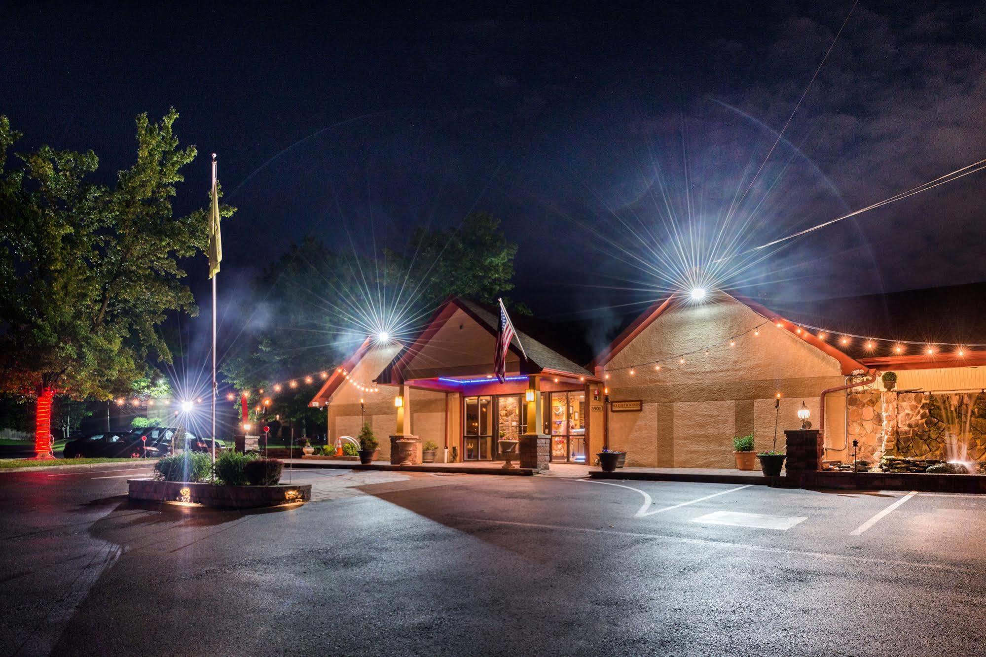 Inn Of The Dove Romantic Luxury & Business Suites Bensalem Buitenkant foto