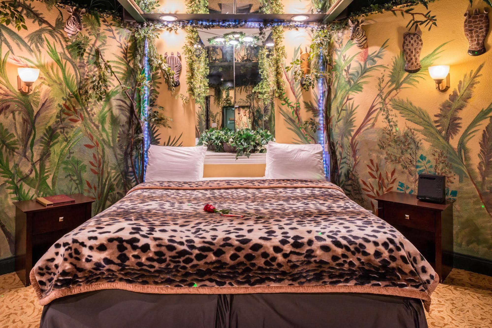 Inn Of The Dove Romantic Luxury & Business Suites Bensalem Buitenkant foto