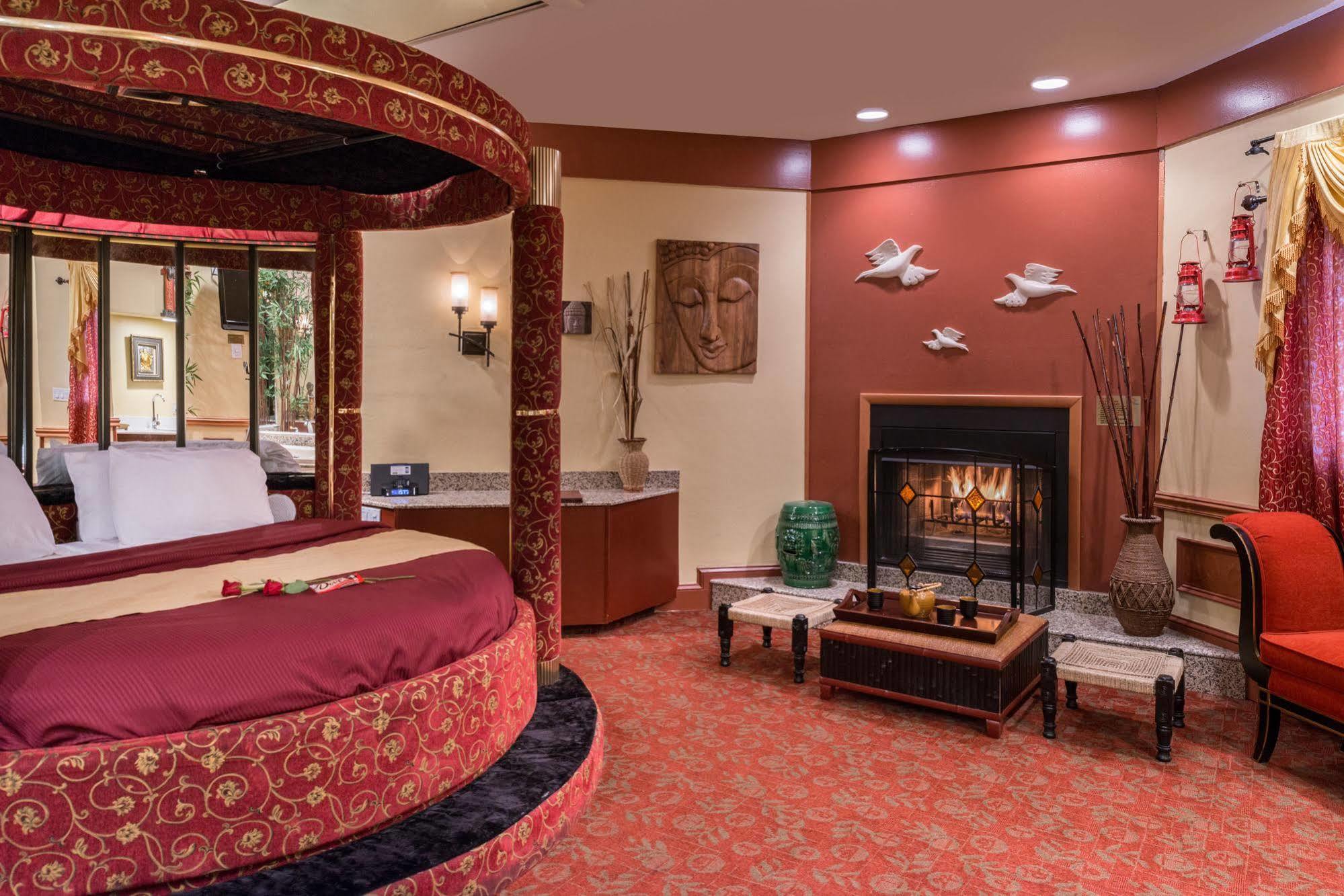 Inn Of The Dove Romantic Luxury & Business Suites Bensalem Buitenkant foto