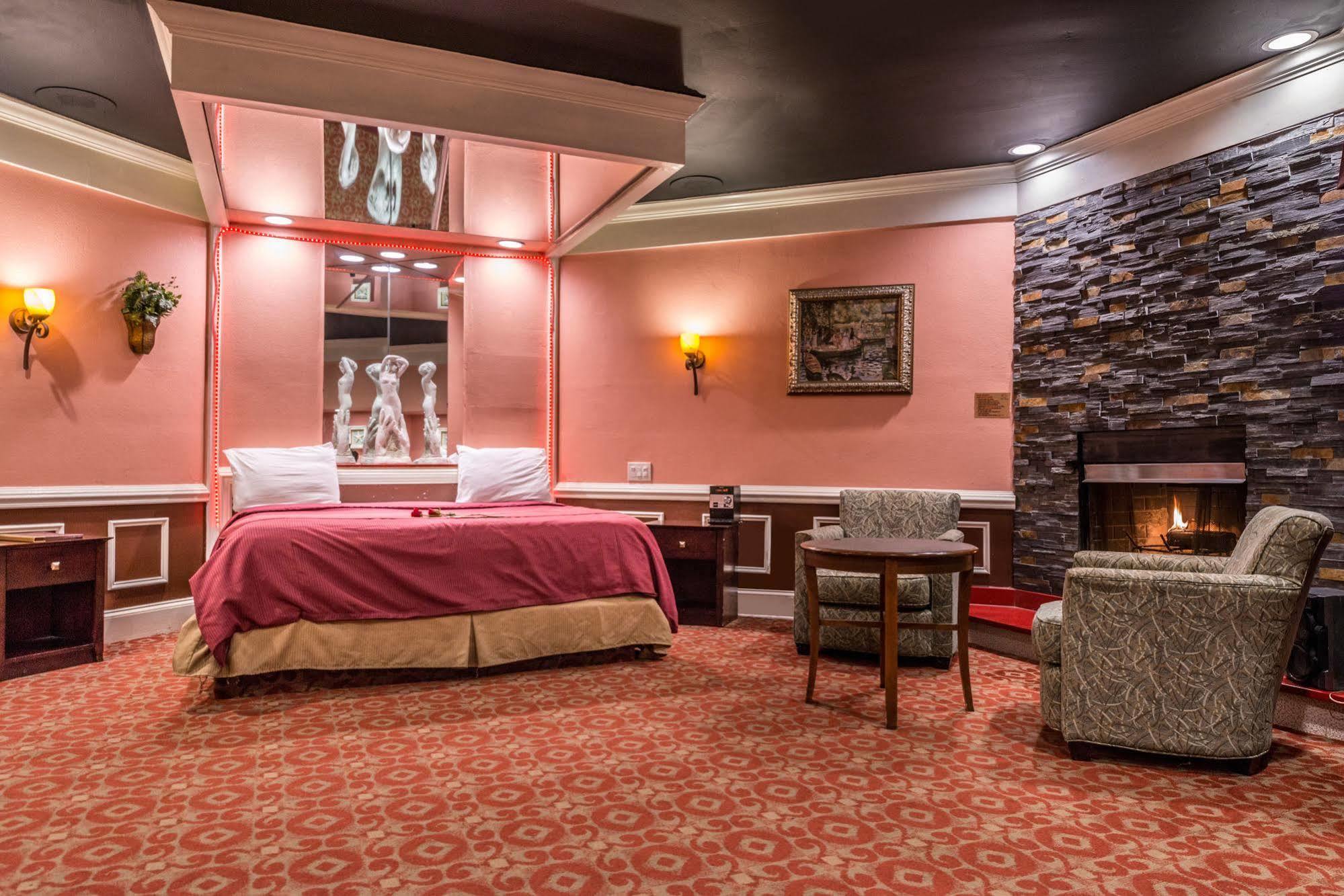 Inn Of The Dove Romantic Luxury & Business Suites Bensalem Buitenkant foto
