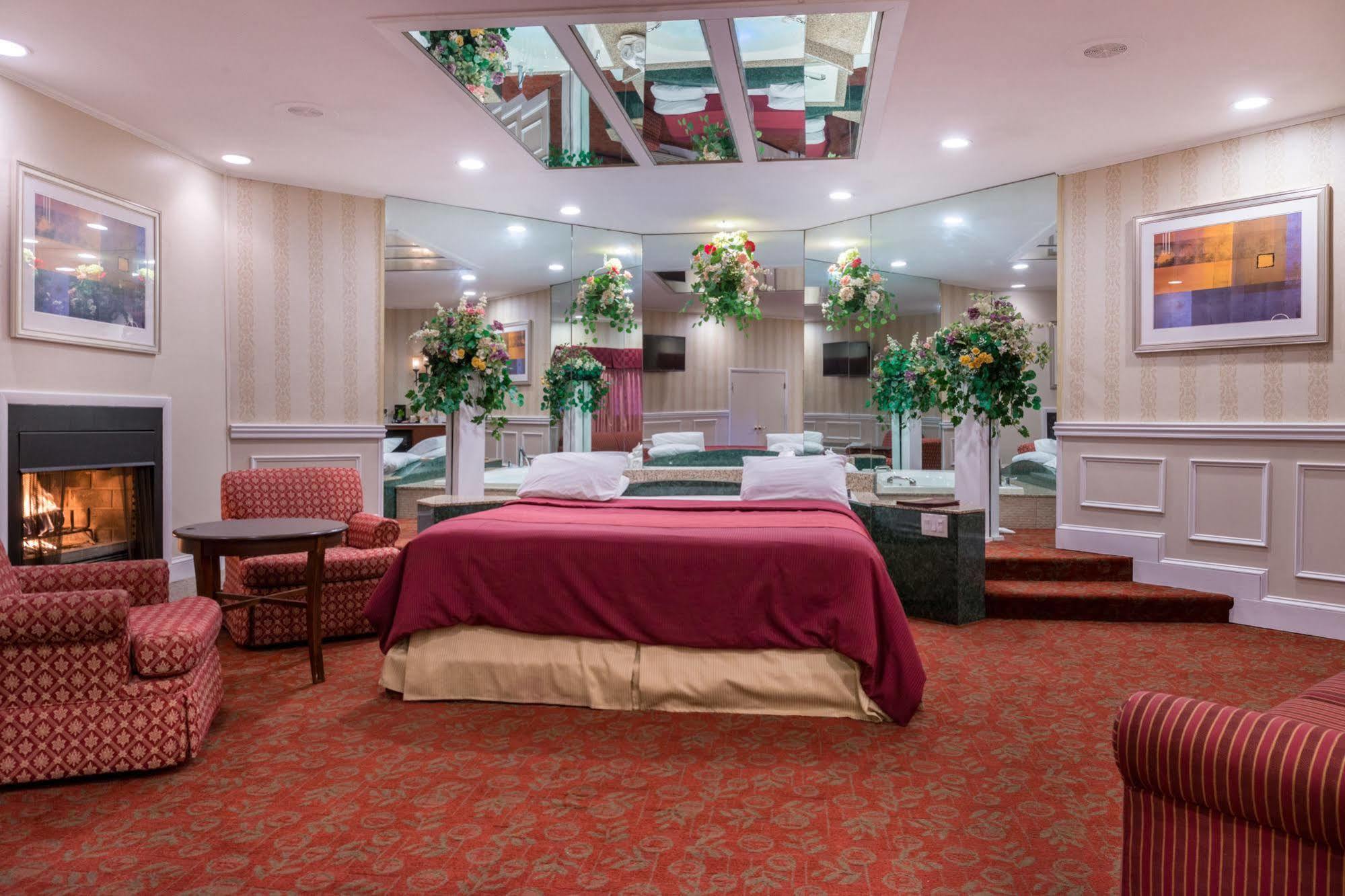 Inn Of The Dove Romantic Luxury & Business Suites Bensalem Buitenkant foto