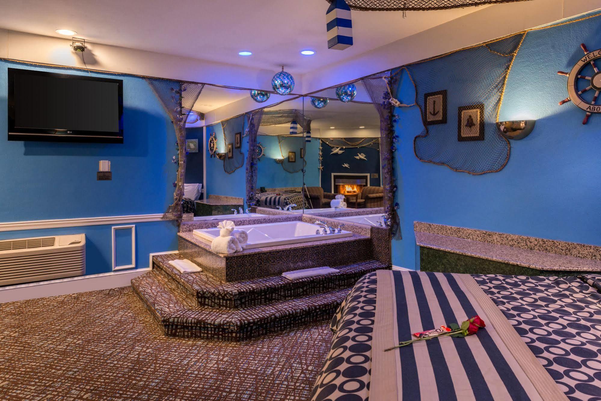 Inn Of The Dove Romantic Luxury & Business Suites Bensalem Buitenkant foto