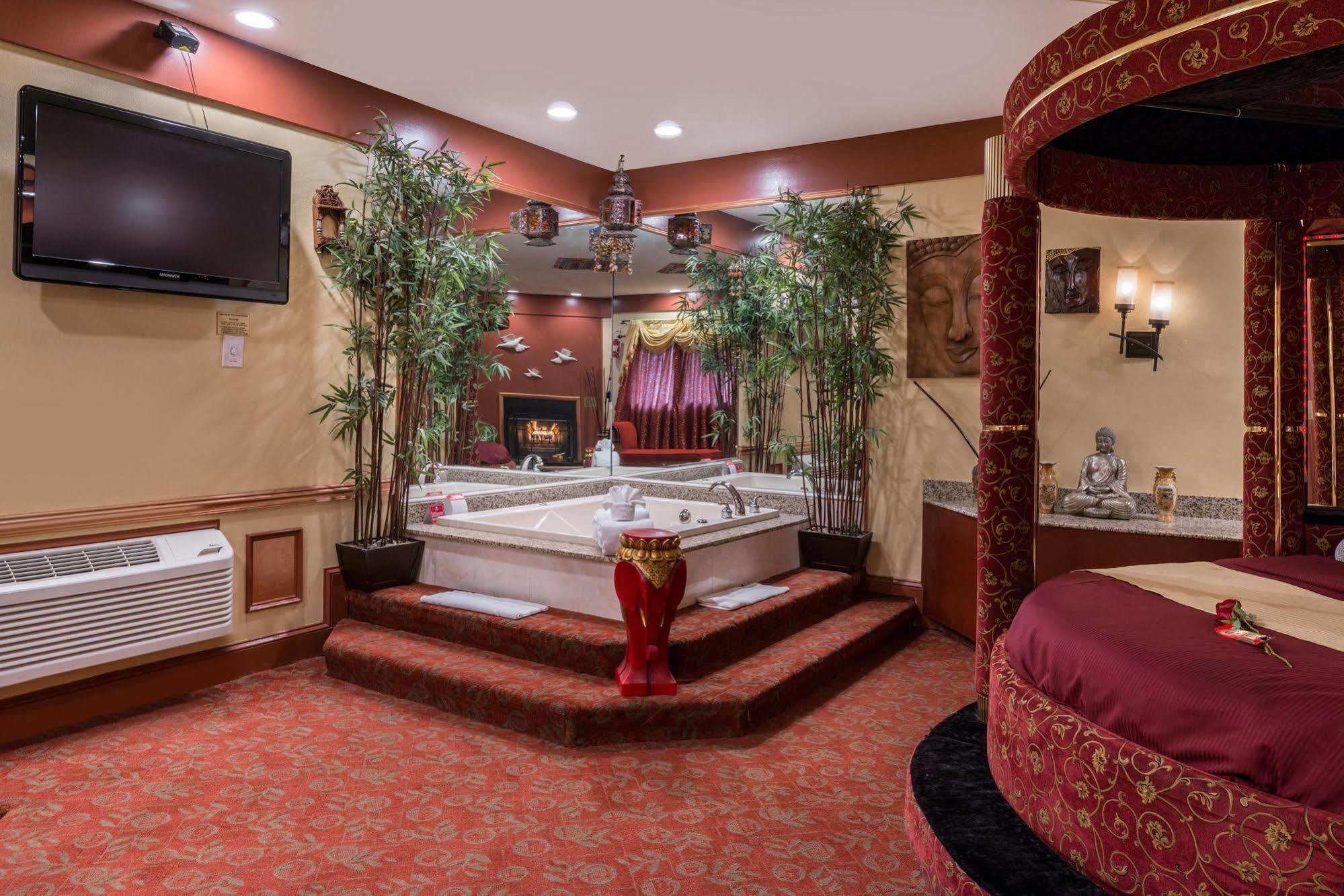 Inn Of The Dove Romantic Luxury & Business Suites Bensalem Buitenkant foto