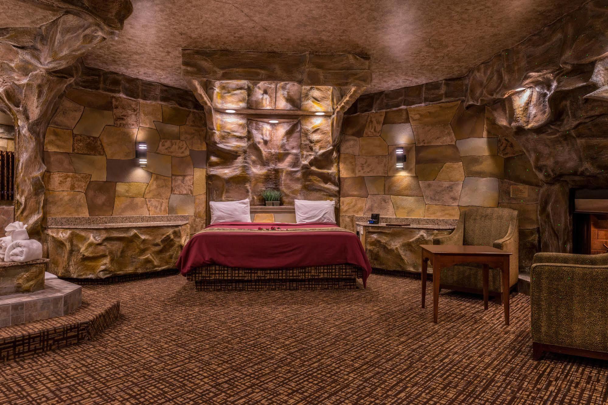 Inn Of The Dove Romantic Luxury & Business Suites Bensalem Buitenkant foto