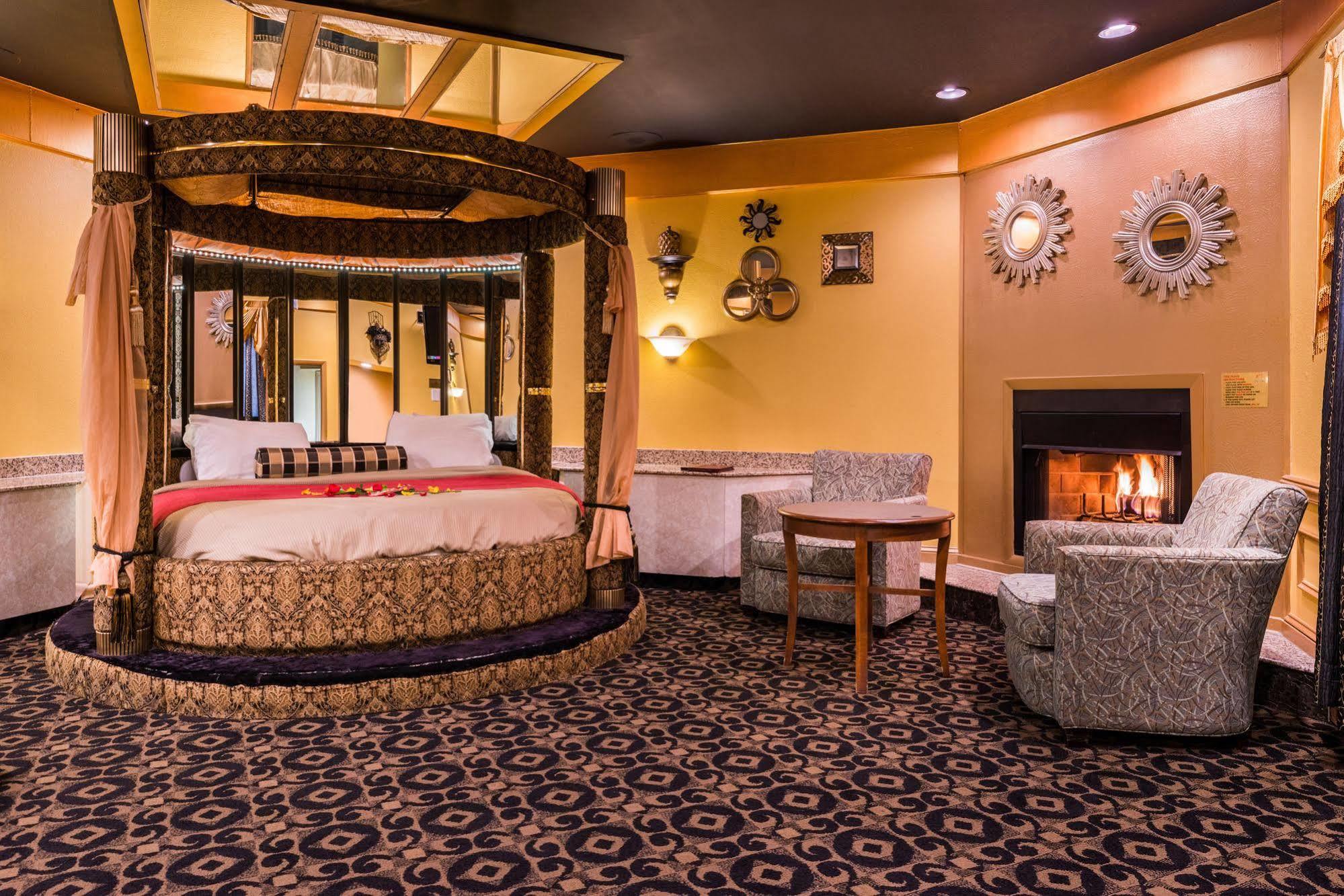 Inn Of The Dove Romantic Luxury & Business Suites Bensalem Buitenkant foto